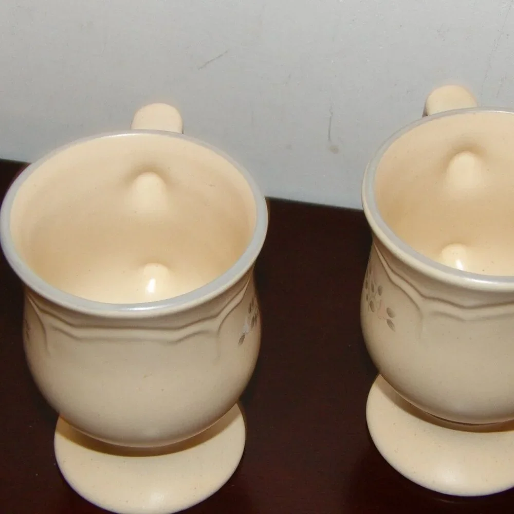 Pfaltzgraff Remembrance Pedestal Mug Cup Set of 2 each is 10oz